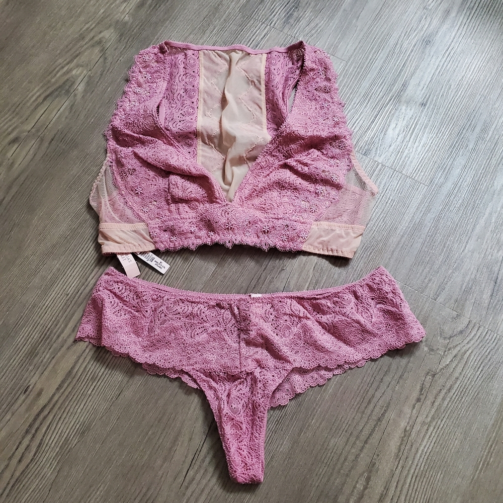 Victoria's Secret Lace Bralette and Panty Set in Pink